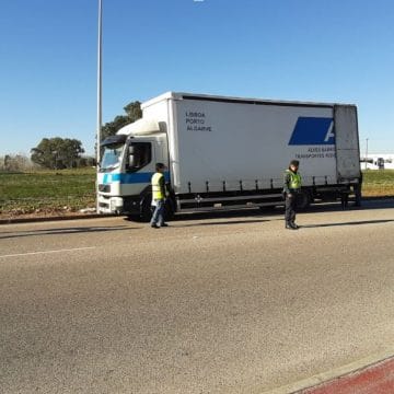 GNR atenta aos veículos pesados de mercadorias e passageiros