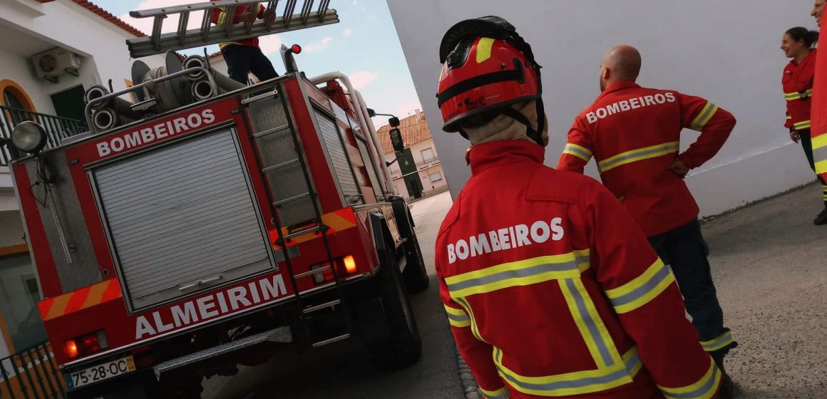 Frigideira a arder lança pânico