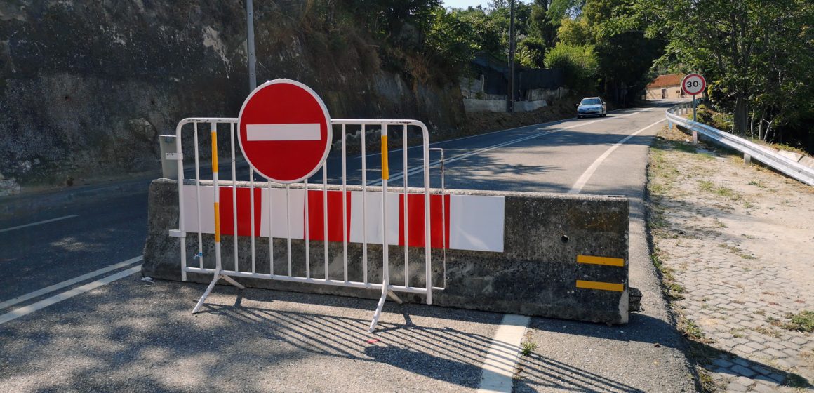 IP corta trânsito na Nacional 114 em Santarém