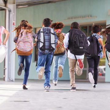 Aulas começam na segunda semana de setembro. Medida mantém-se nos próximos dois anos