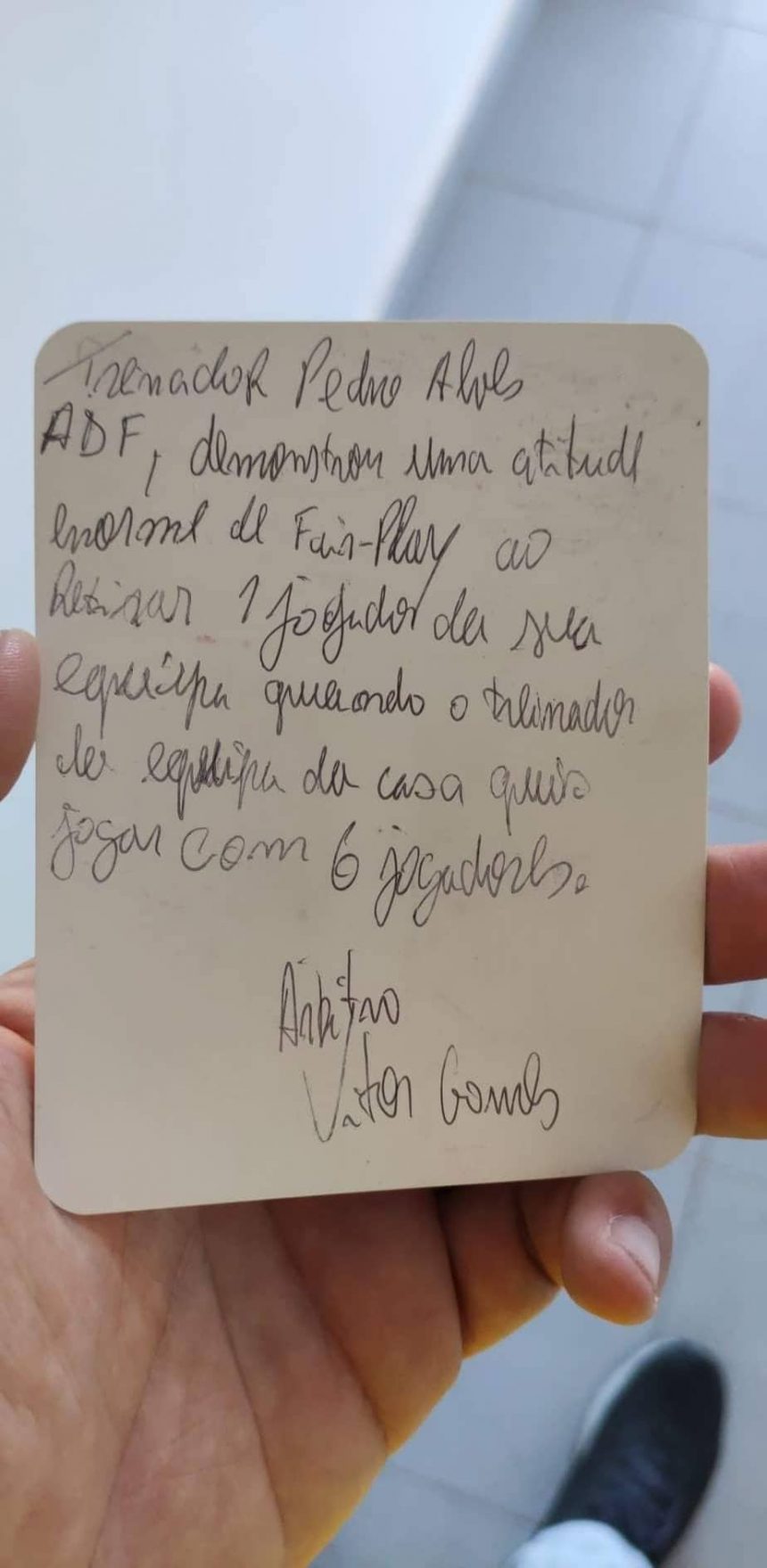 Treinador do Fazendense recebe cartão branco