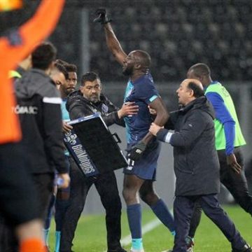 Insultos a Marega relança fim aos palavrões em Almeirim