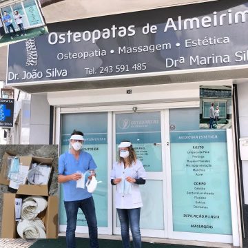 Osteopatas oferecem máscaras e viseiras