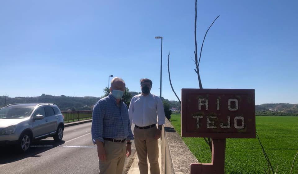 Câmaras de Almeirim e Santarém dão à luz na Ponte D. Luís