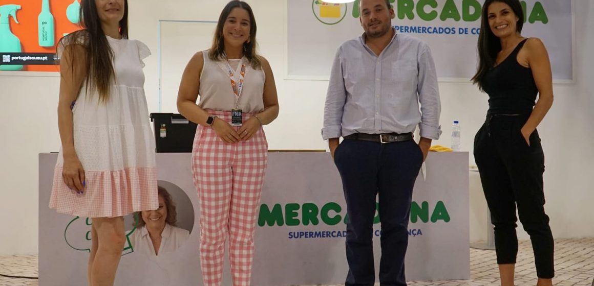 O Almeirinense visita Mercadona