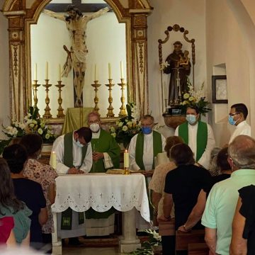 Padre Bruno Filipe toma posse em Fazendas e Raposa