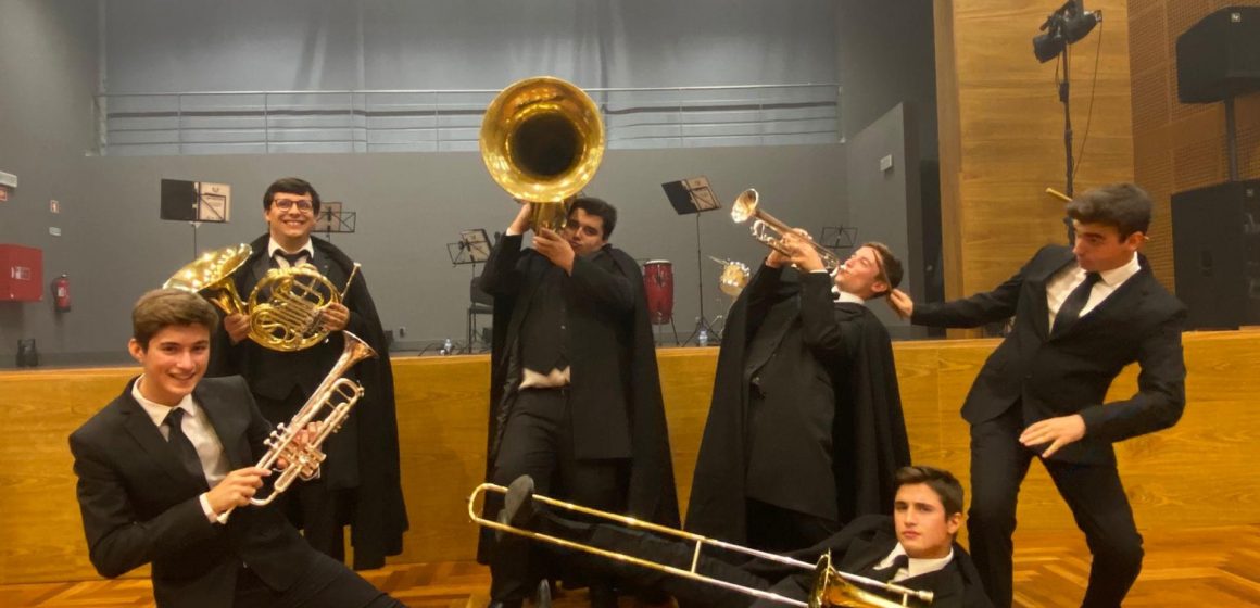 Tuna Académica de Coimbra dá música nas Fazendas