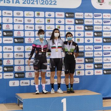 Marta Carvalho domina primeiro dia do nacional de pista