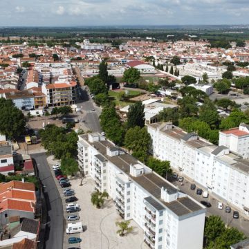 Apoio às rendas a habitantes de Almeirim com valores abaixo do preço de um café