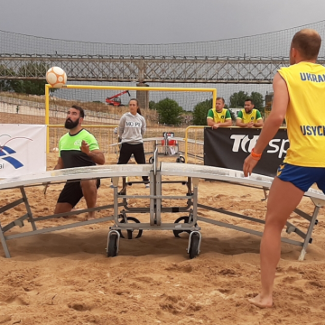 Almeirinense Leonor Pinho estreia-se como árbitra principal no Circuito Nacional de Teqball