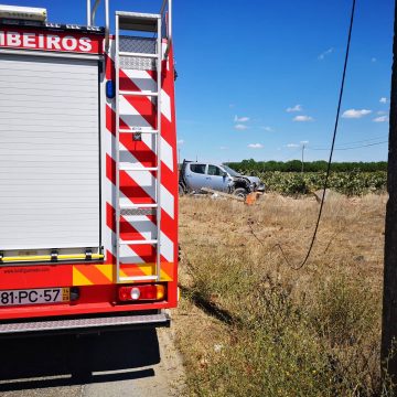 Despiste de 4×4 provoca um ferido em Paço dos Negros