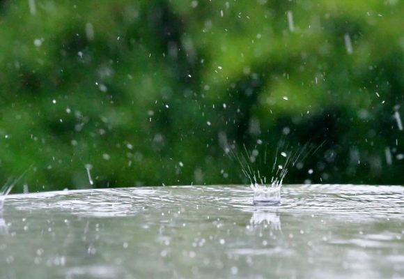 Almeirim sob aviso amarelo devido a chuva, vento forte e trovoada