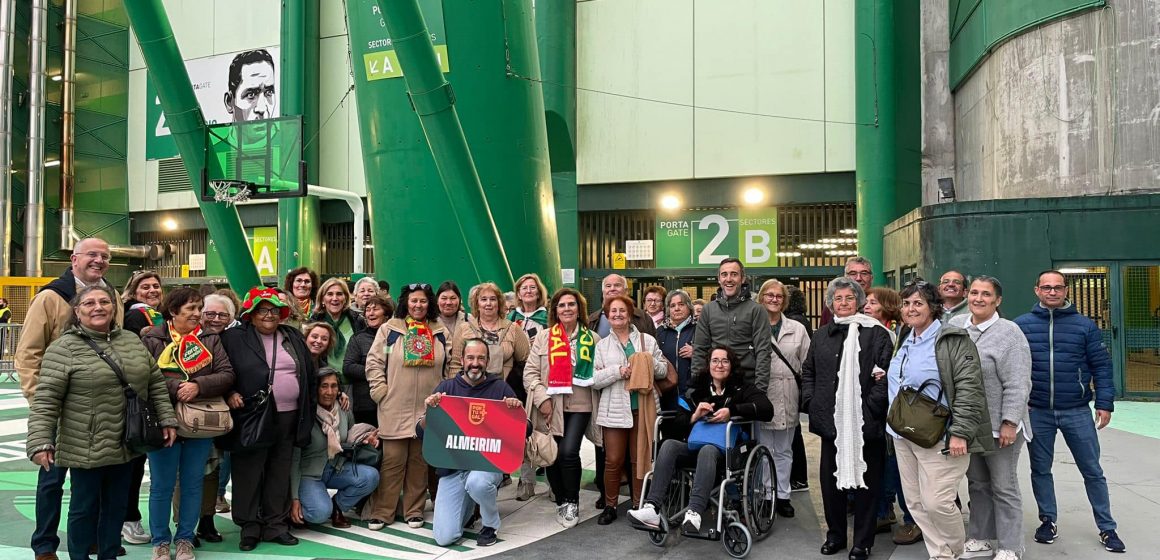 Idosos do concelho assistem ao Portugal x Liechtenstein