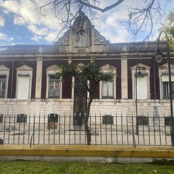 Câmara compra “Casa do Sacristão” para creche e/ou jardim