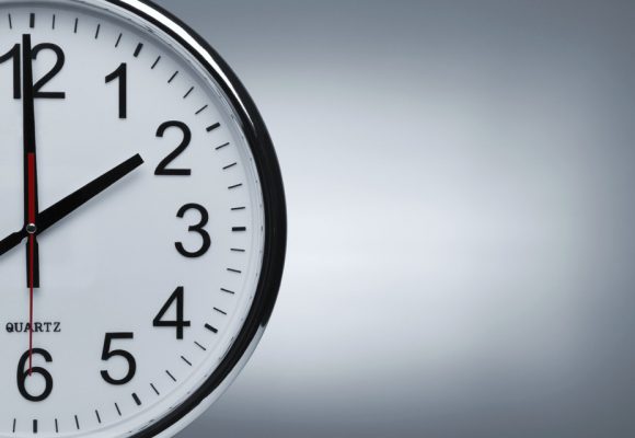 Mudança para a hora legal de verão ocorre esta madrugada
