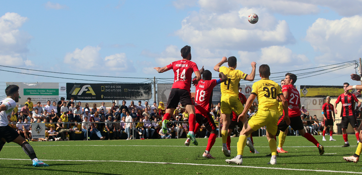 Fazendense derrotado pela primeira vez no campeonato distrital. Paço dos Negros empata e Benfica perde