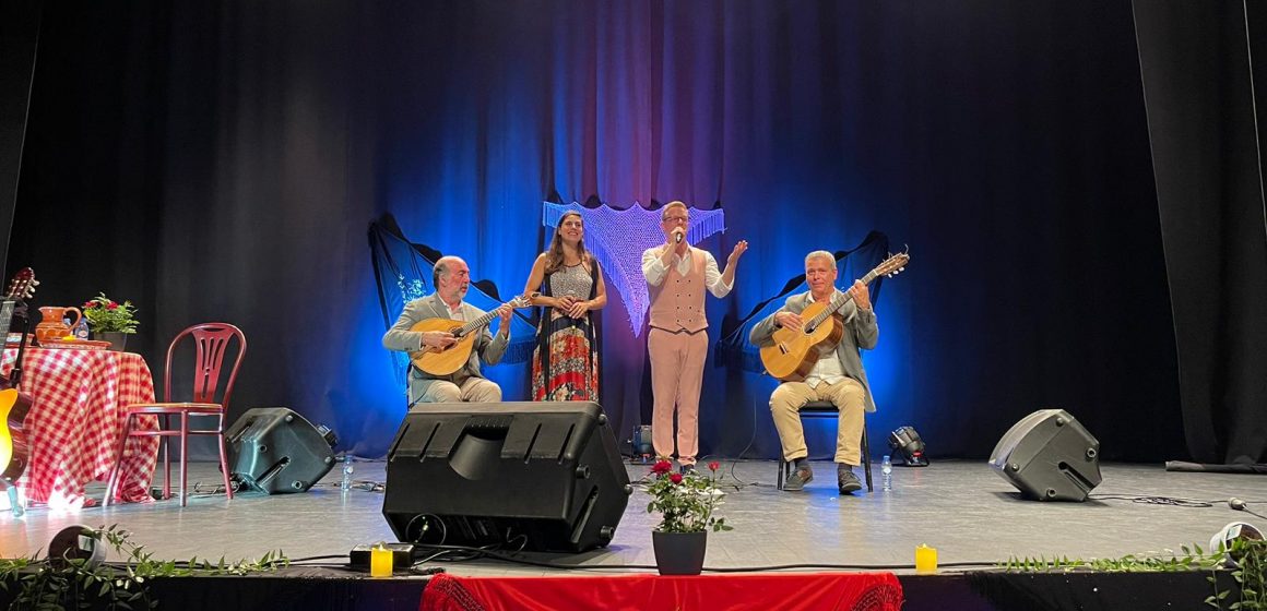 Noite de Fados marca noite de sábado no Cine Teatro de Almeirim