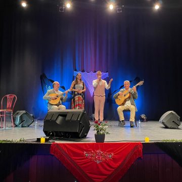 Noite de Fados marca noite de sábado no Cine Teatro de Almeirim