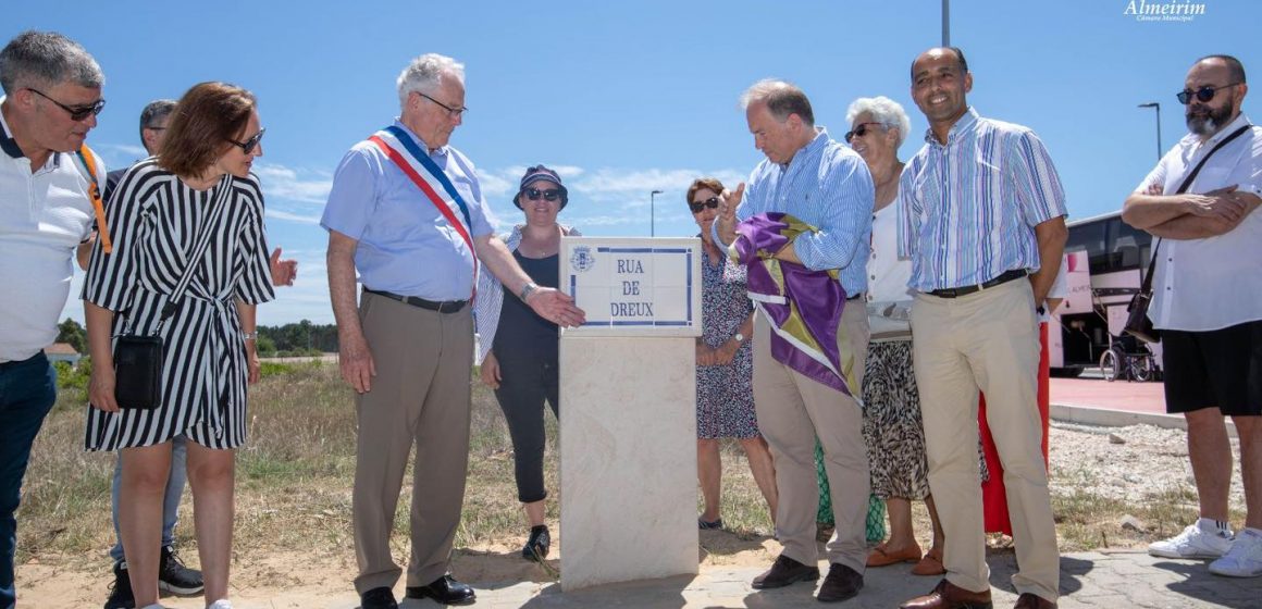 Rua de Dreux inaugurada em Almeirim