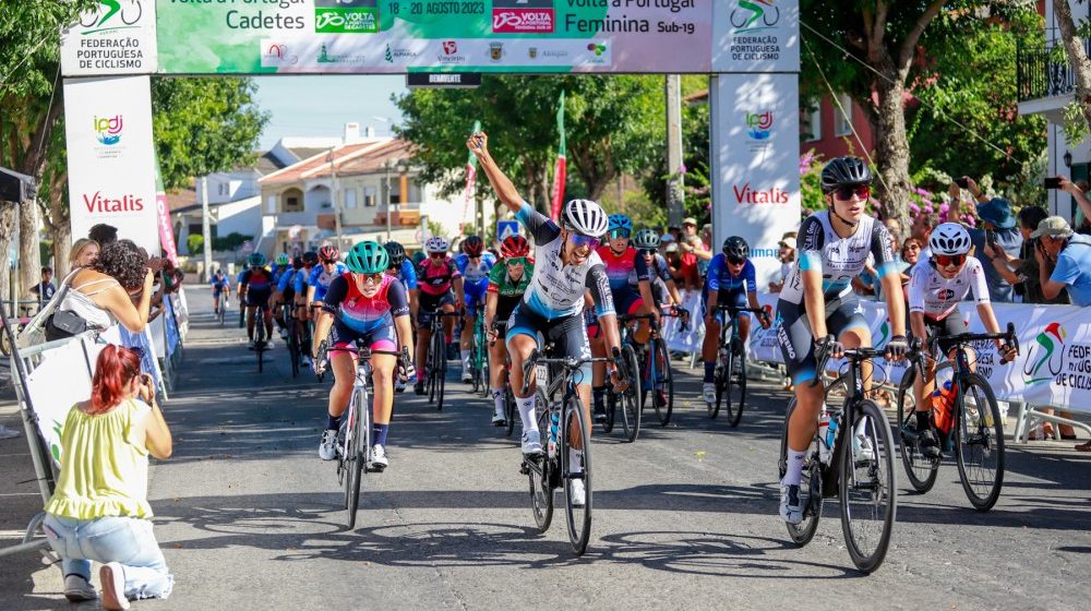 Marta Carvalho vence 1ª etapa da Volta a Portugal Feminina