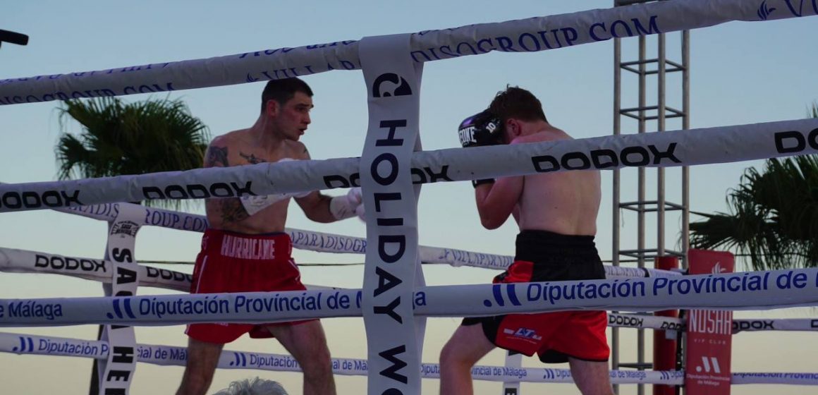 Yevhenii “Hurricane” Alekseev conseguiu mais uma vez uma vitória convincente no ringue de boxe em Espanha