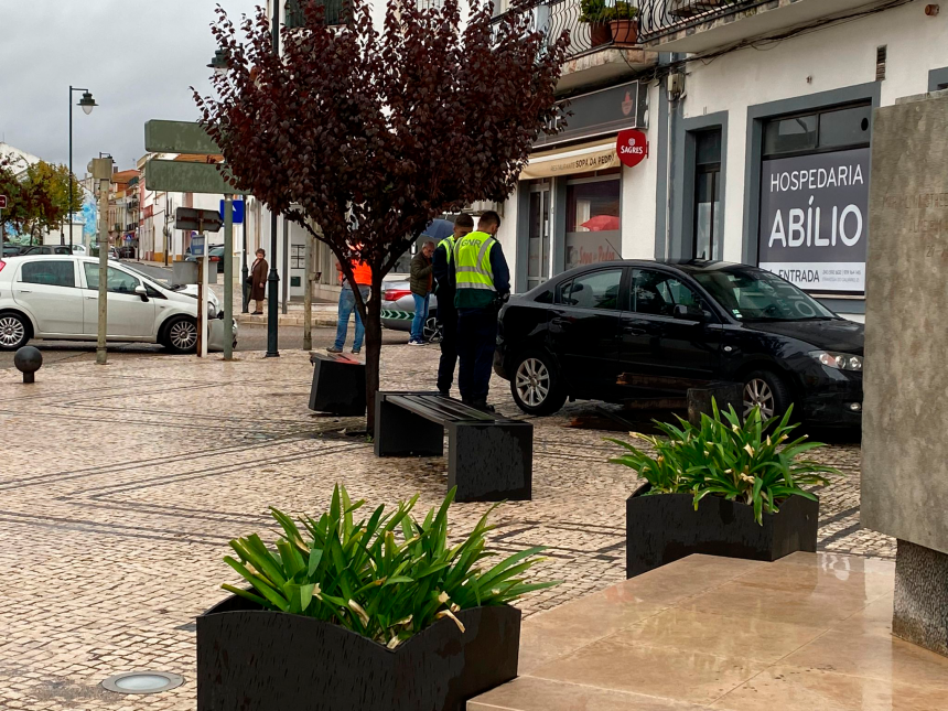 Colisão aparatosa em Almeirim