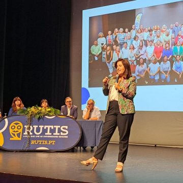 Ministra apresenta medidas de apoio ao envelhecimento ativo na Reunião Magna da RUTIS