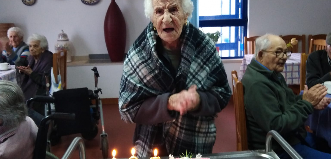 Jesuina Lucas, a mais velha do concelho, festeja 107 anos