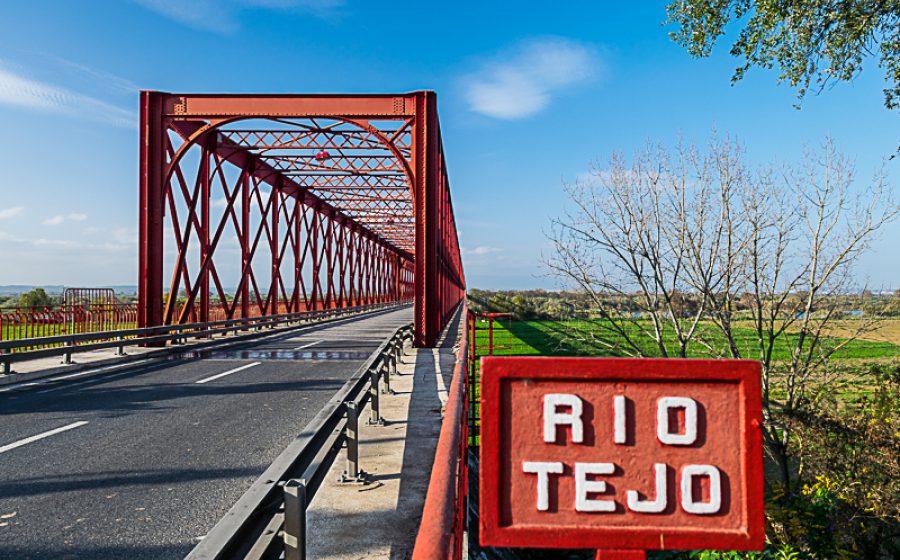 Trânsito cortado na Ponte da Chamusca