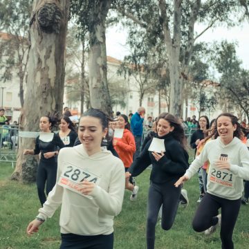 Mais de 400 atletas participam no corta mato escolar em Almeirim (c/fotos)