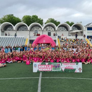 Mais de 300 meninas jogaram à bola em Almeirim