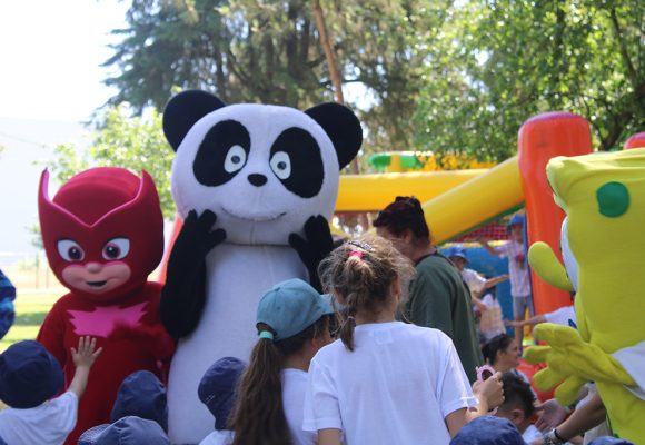 Milhares comemoram o Dia Mundial da Criança no Parque da Zona Norte (c/fotos)