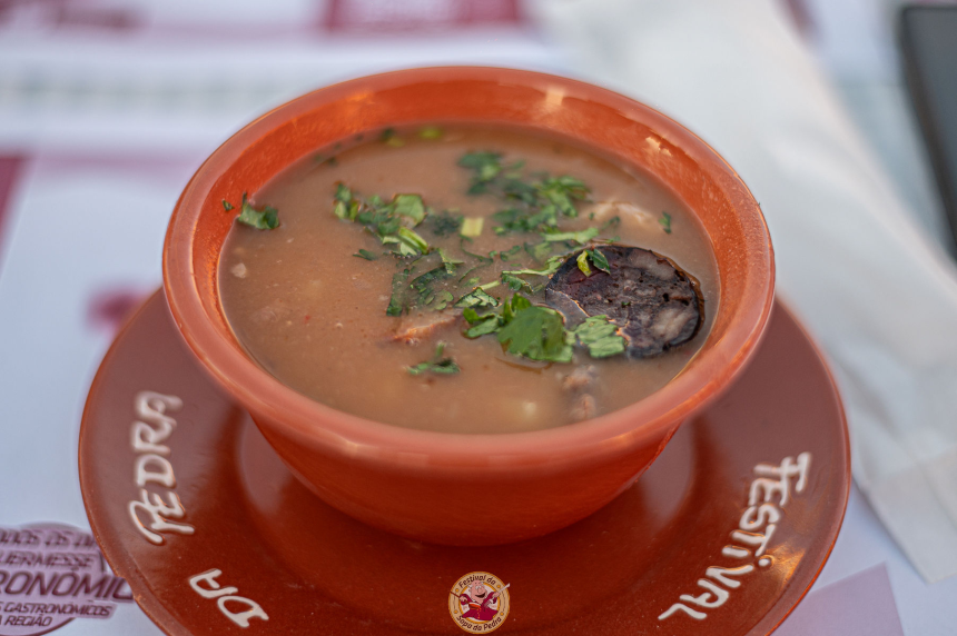 Sopa da Pedra entre as 100 melhores sopas do mundo