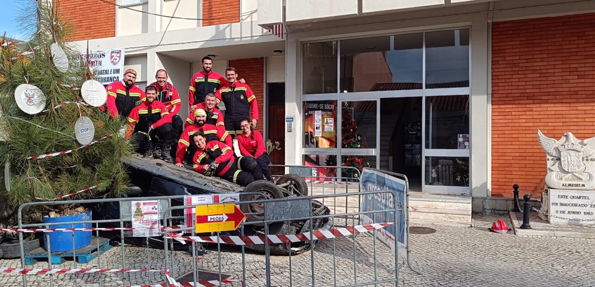 Bombeiros de Almeirim promovem simulacro para alertar população para os perigos da estrada (c/fotos)