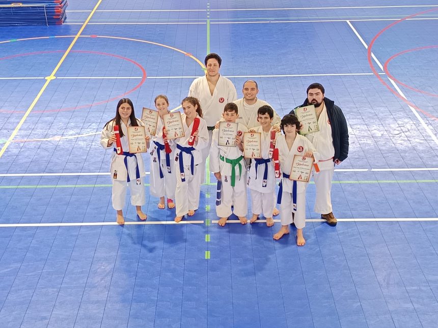 Centro de Karaté-Do Shotokan de Benfica do Ribatejo no estágio e exames de inverno em Mação