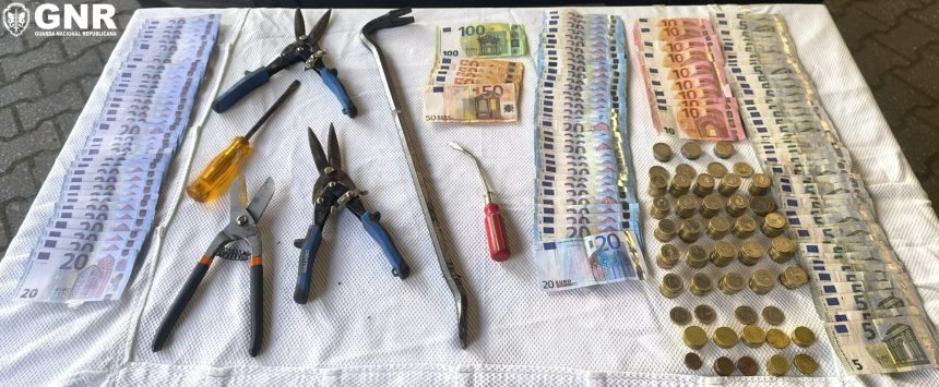 Três detidos em flagrante pela GNR por furto em estabelecimento comercial