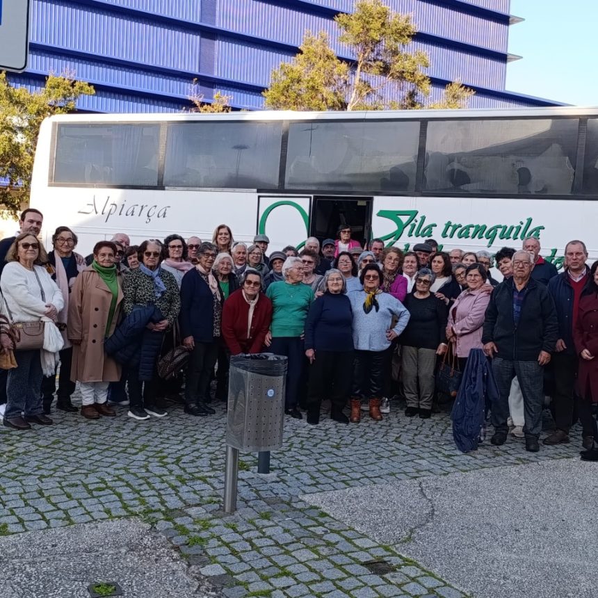 Reformados e pensionistas visitam Oceanário