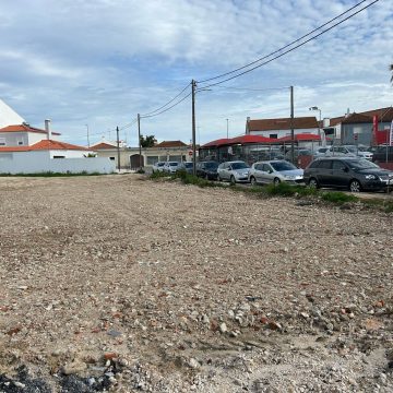 Câmara constrói novo parque de estacionamento perto do IVV