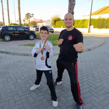 Centro de Karaté Shotokan de Benfica do Ribatejo conquista pódio no campeonato nacional