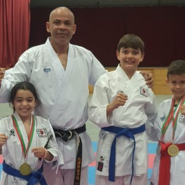 Centro de Karaté Amicale Almeirim com dois campeões e um vice