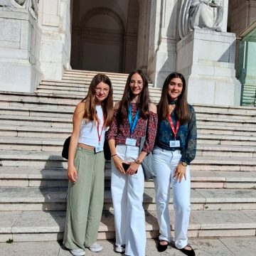 Alunas da Escola Febo Moniz representam Almeirim no Parlamento dos Jovens