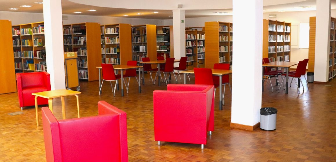 A Biblioteca Municipal de Salvaterra de Magos está a assinalar o seu 40º aniversário