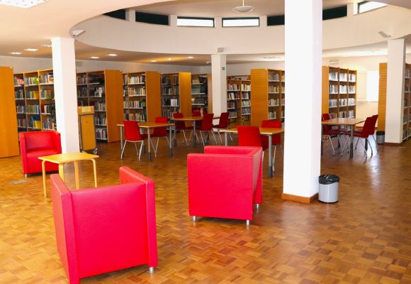 A Biblioteca Municipal de Salvaterra de Magos está a assinalar o seu 40º aniversário