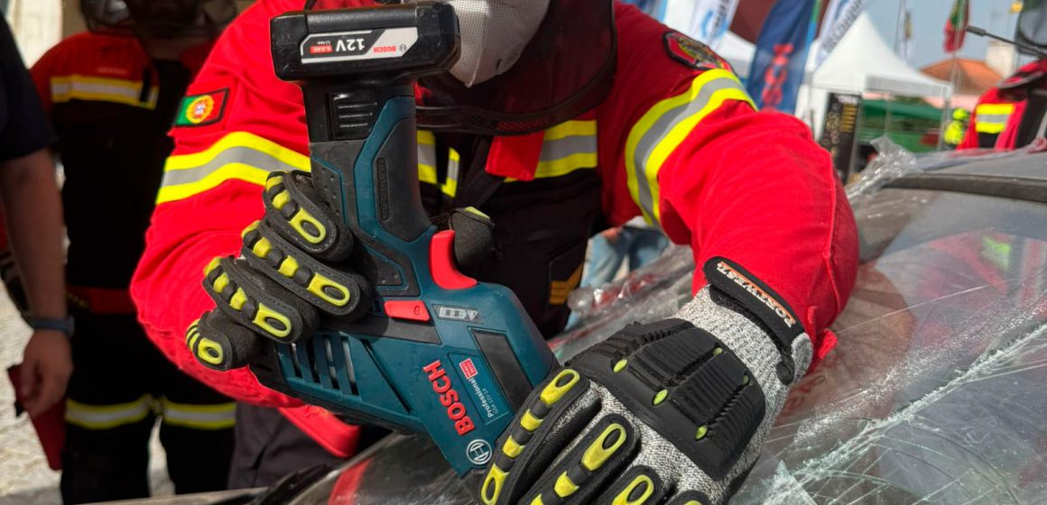 Bombeiros Voluntários de Almeirim lançam campanha de recrutamento para jovens