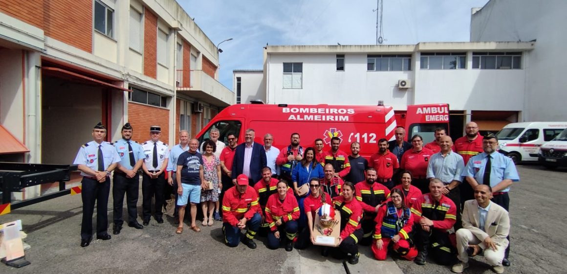 Bombeiros de Almeirim preparam intercâmbio com congéneres da cidade geminada Dreux (c/fotos)
