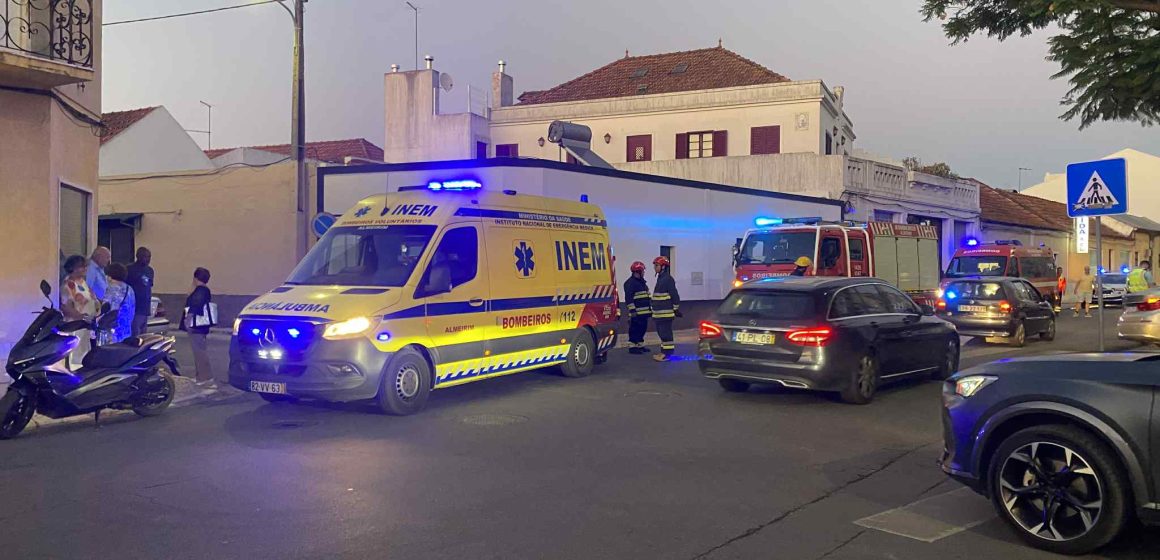 Acidente entre moto e viatura ligeira provoca dois feridos em Almeirim