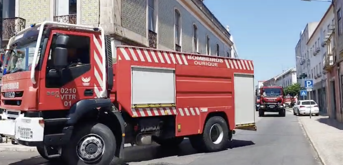 Bombeiros de Almeirim garantem apoio logístico a operacionais do Baixo Alentejo (c/vídeo)