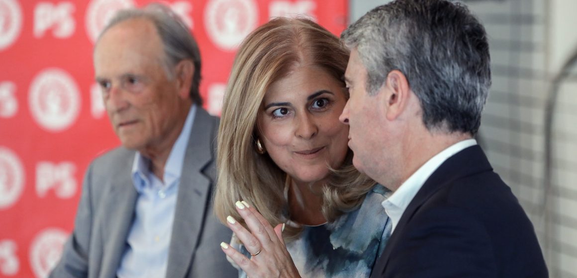 Sónia Sanfona recebe secretário geral na apresentação