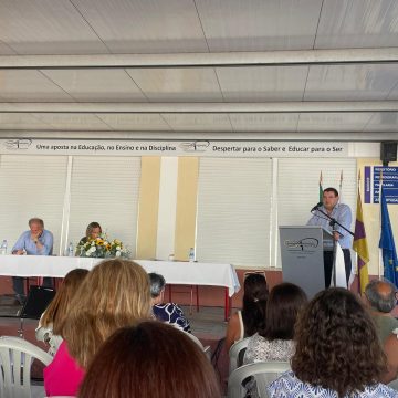 Professor José Carreira toma posse