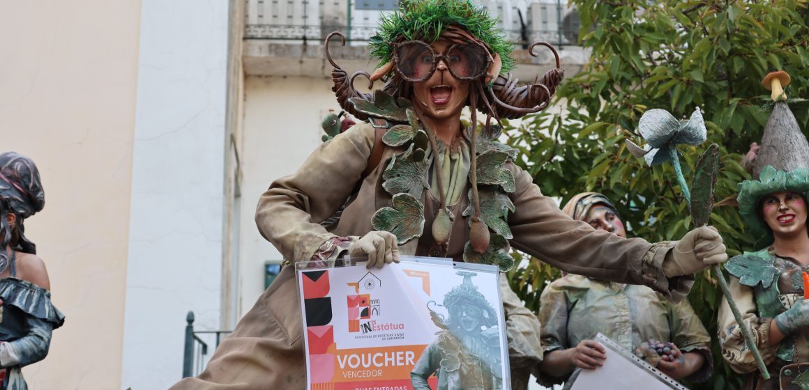 Jacinta Correia vence prémio no VI Festival de Estátuas Humanas de Santarém